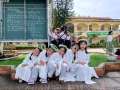 Chụp ảnh kỉ niệm các bạn nhỏ lớp 5 tuổi A trước khi ra trường